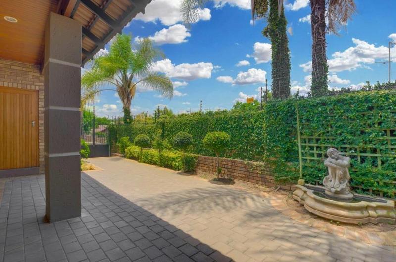 3 Bedroom Property for Sale in Hurlingham Gauteng