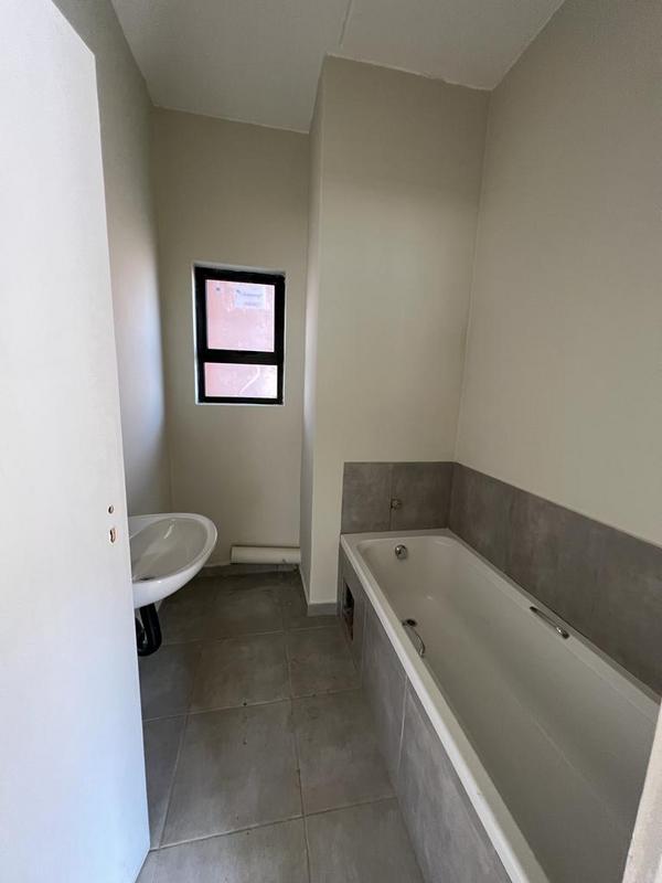 To Let 2 Bedroom Property for Rent in Katlehong South Gauteng