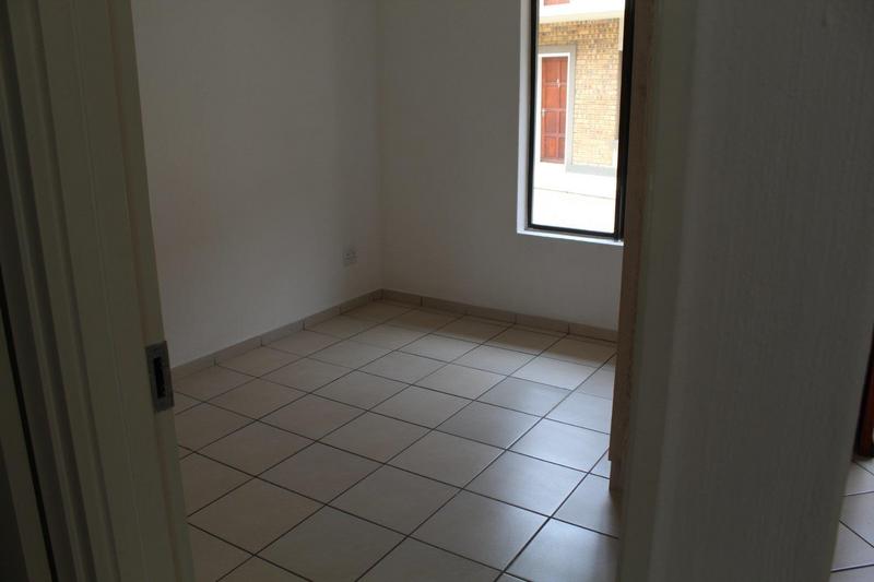 2 Bedroom Property for Sale in Vanderbijlpark CW 5 Gauteng