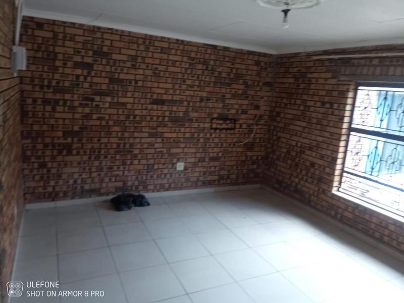 To Let 1 Bedroom Property for Rent in Dawn Park Gauteng