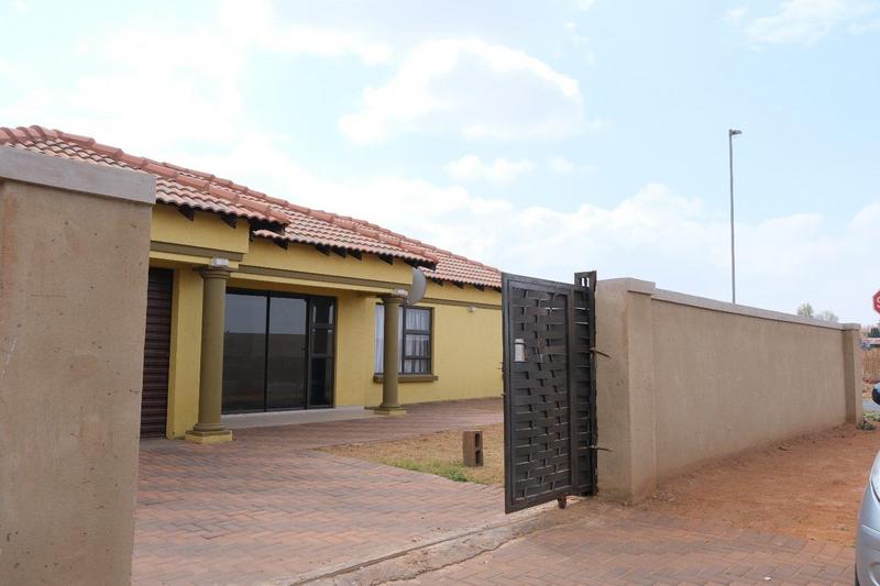 To Let 3 Bedroom Property for Rent in Dawn Park Gauteng