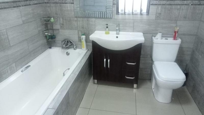 To Let 3 Bedroom Property for Rent in Dawn Park Gauteng