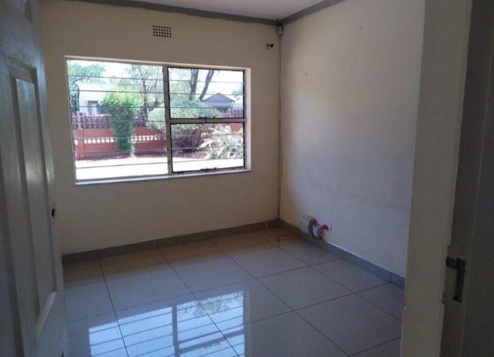 To Let 4 Bedroom Property for Rent in Dawn Park Gauteng