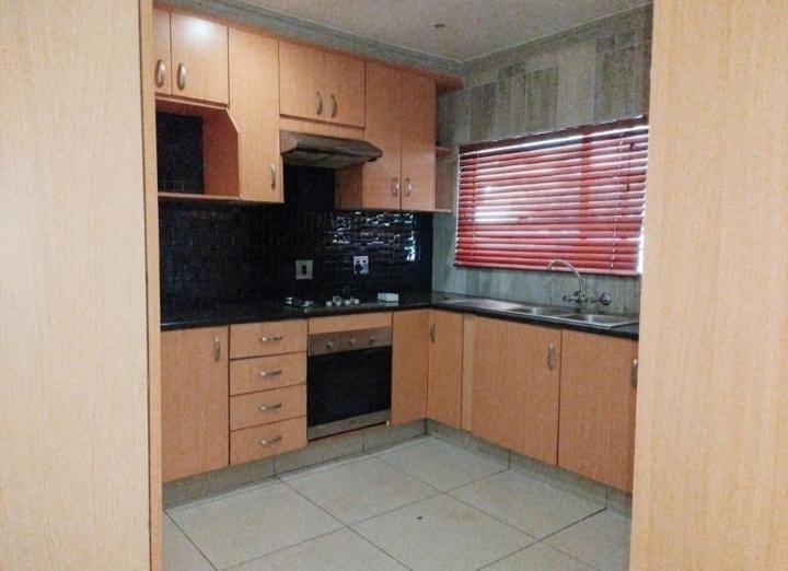To Let 4 Bedroom Property for Rent in Dawn Park Gauteng
