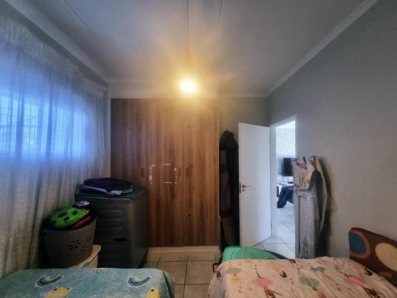 To Let 1 Bedroom Property for Rent in Lilianton Gauteng