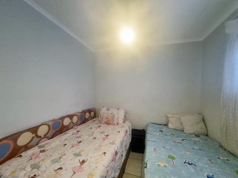 To Let 1 Bedroom Property for Rent in Lilianton Gauteng