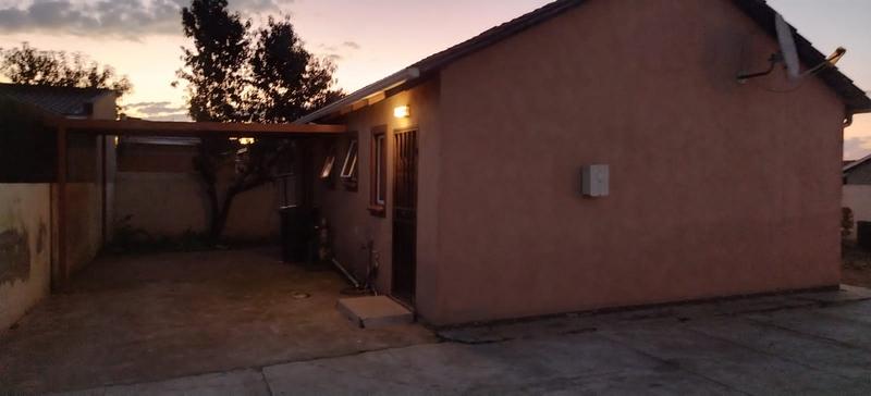 To Let 2 Bedroom Property for Rent in Windmill Park Gauteng