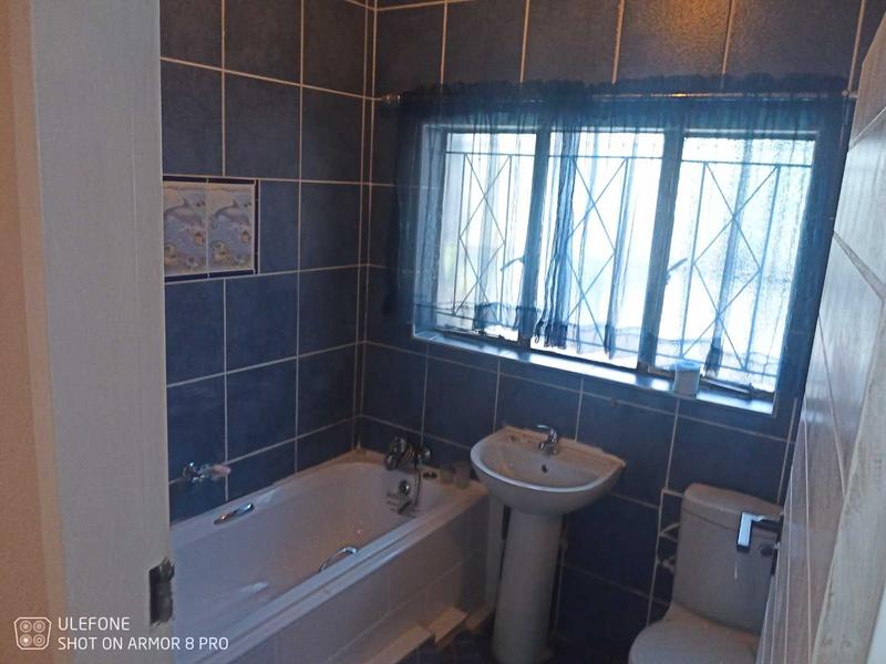 To Let 3 Bedroom Property for Rent in Elspark Gauteng