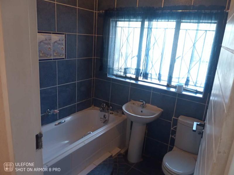 To Let 3 Bedroom Property for Rent in Elspark Gauteng