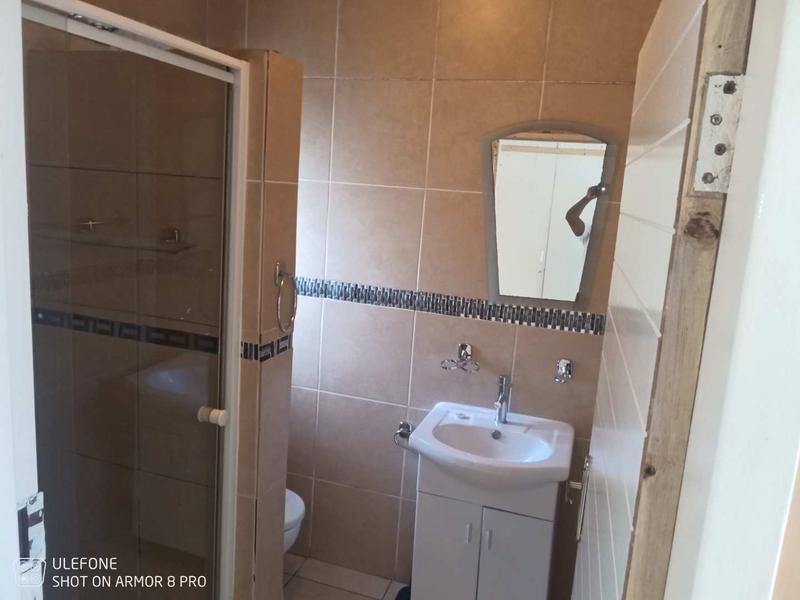 To Let 3 Bedroom Property for Rent in Elspark Gauteng