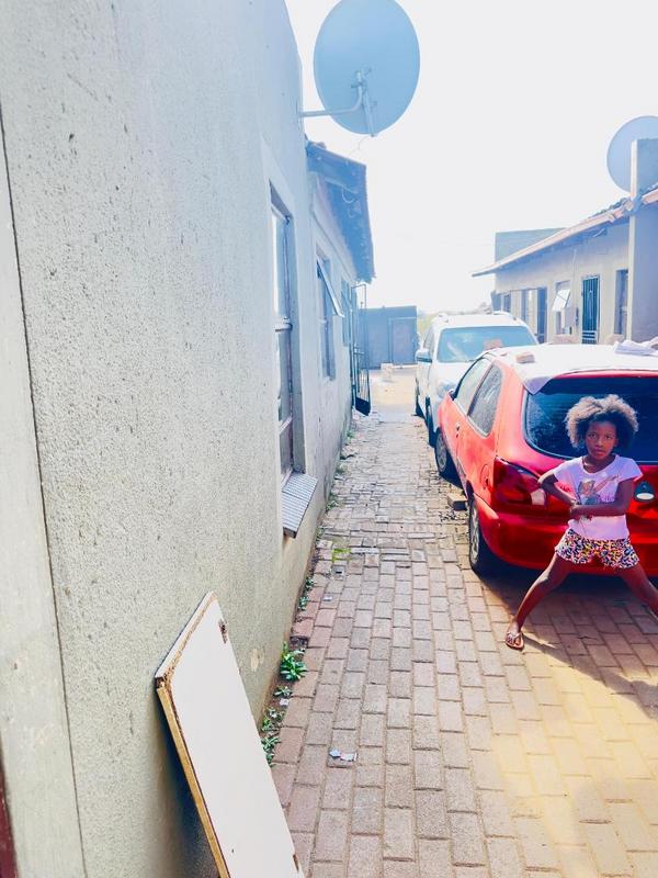 To Let 2 Bedroom Property for Rent in Vosloorus Gauteng