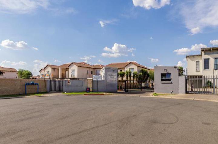 2 Bedroom Property for Sale in Alberton Central Gauteng