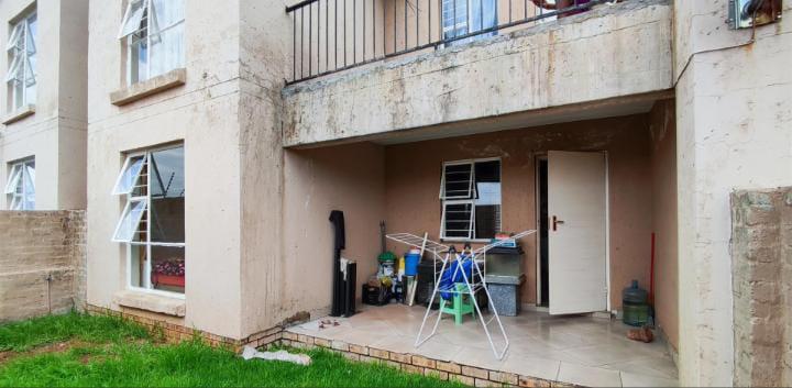 2 Bedroom Property for Sale in Albertsdal Gauteng
