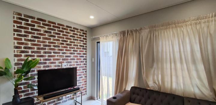 3 Bedroom Property for Sale in Albertsdal Gauteng