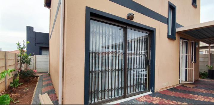 3 Bedroom Property for Sale in Alrode South Gauteng