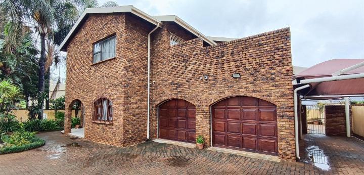 4 Bedroom Property for Sale in Bedfordview Gauteng