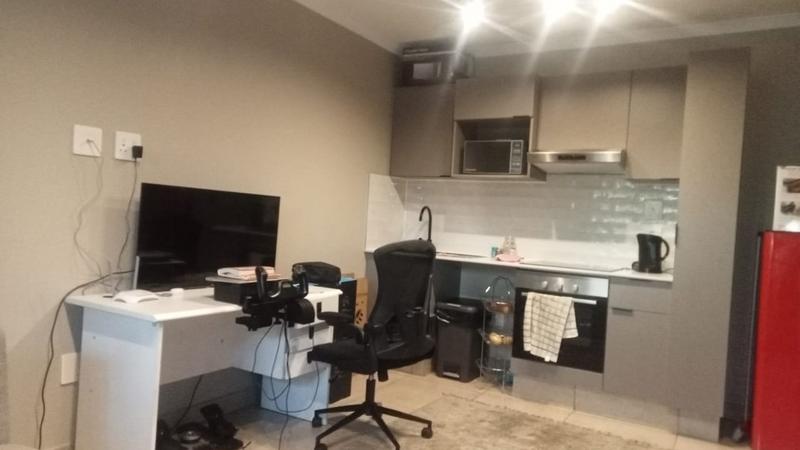 1 Bedroom Property for Sale in Bedfordview Gauteng