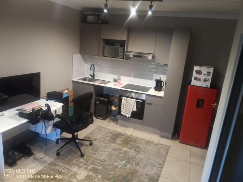 1 Bedroom Property for Sale in Bedfordview Gauteng