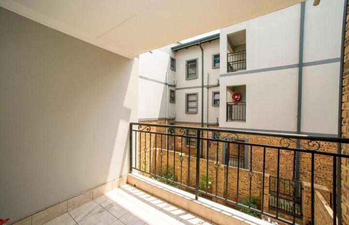 2 Bedroom Property for Sale in Fairlead Gauteng