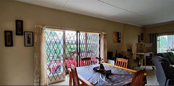 3 Bedroom Property for Sale in Farrarmere Gauteng