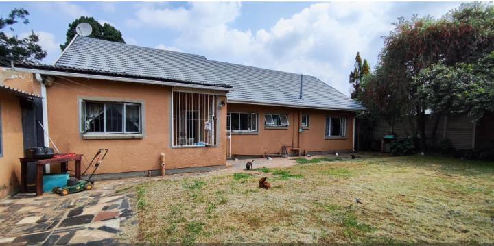 3 Bedroom Property for Sale in Farrarmere Gauteng