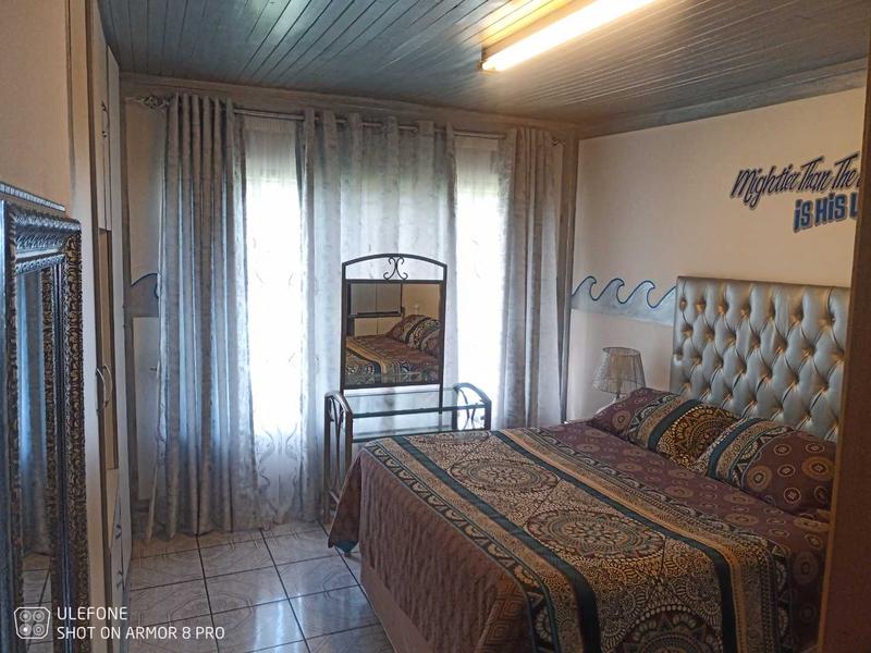 4 Bedroom Property for Sale in Mackenzie Park Gauteng