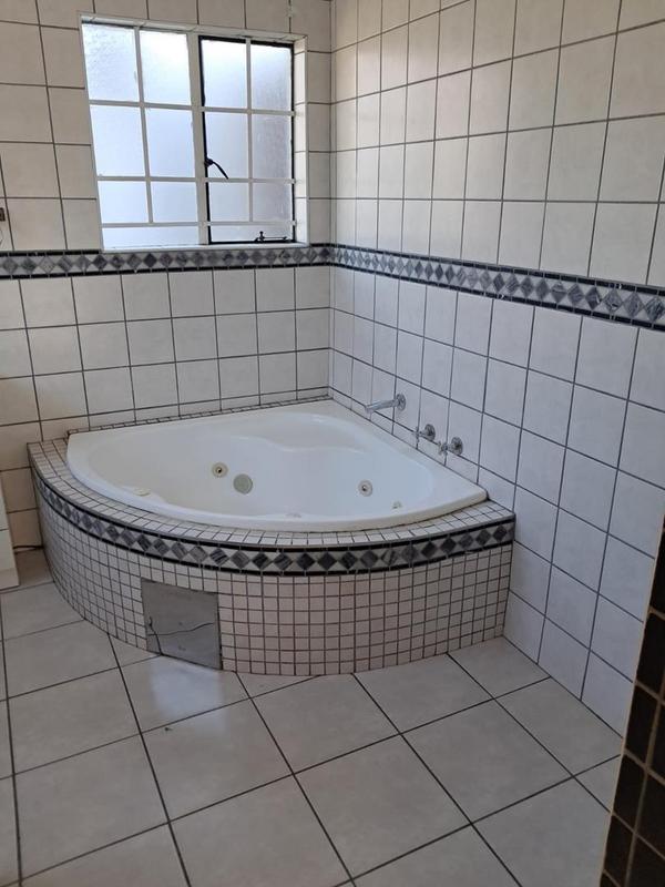 3 Bedroom Property for Sale in Northmead Gauteng