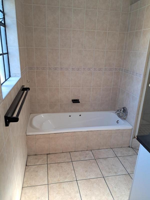 3 Bedroom Property for Sale in Northmead Gauteng