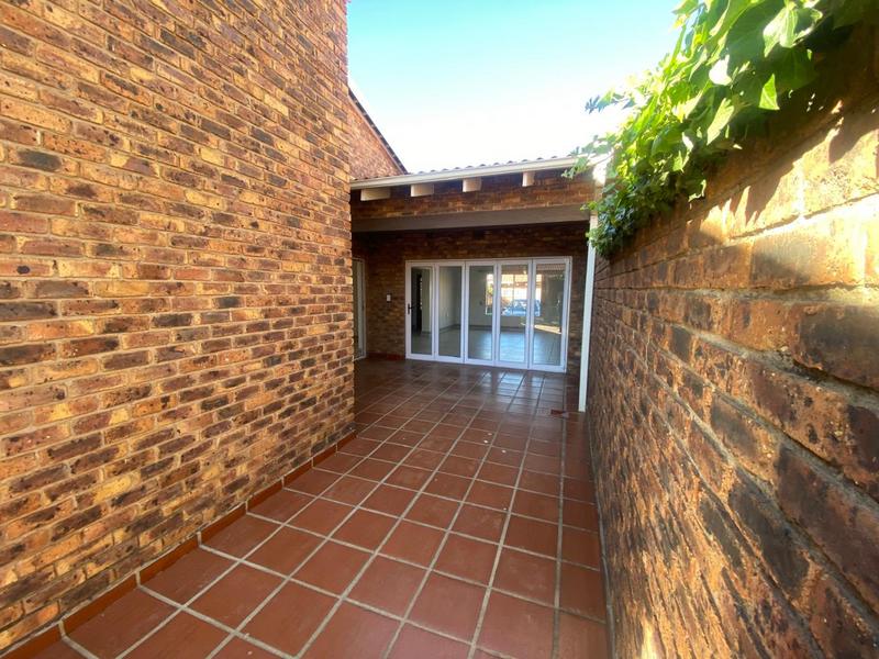 3 Bedroom Property for Sale in Northmead Gauteng