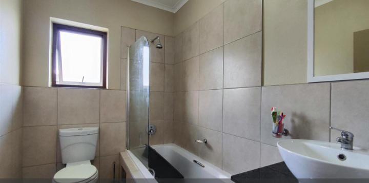 2 Bedroom Property for Sale in Norton Park Gauteng