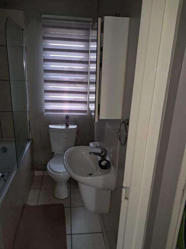 2 Bedroom Property for Sale in The Stewards Gauteng