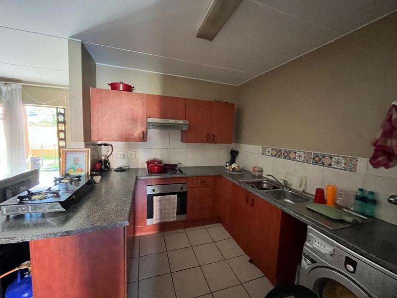 2 Bedroom Property for Sale in Comet Gauteng