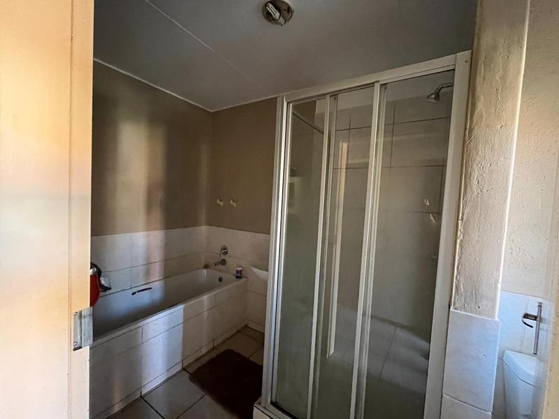2 Bedroom Property for Sale in Comet Gauteng
