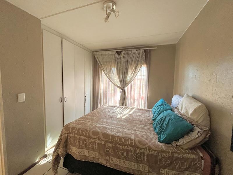 2 Bedroom Property for Sale in Comet Gauteng