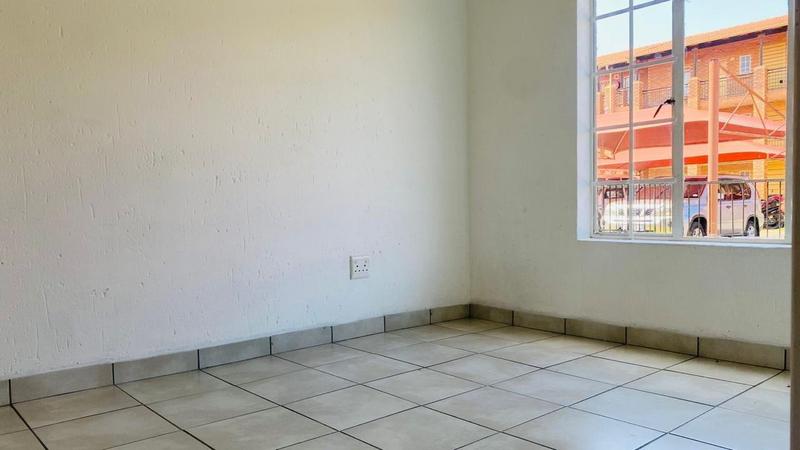 2 Bedroom Property for Sale in Comet Gauteng