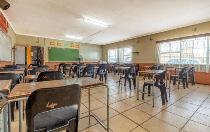 Commercial Property for Sale in Dawn Park Gauteng