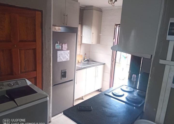 2 Bedroom Property for Sale in Dawn Park Gauteng