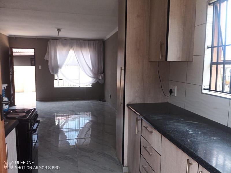 3 Bedroom Property for Sale in Dawn Park Gauteng