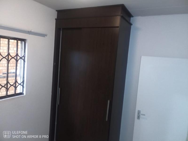 2 Bedroom Property for Sale in Dawn Park Gauteng