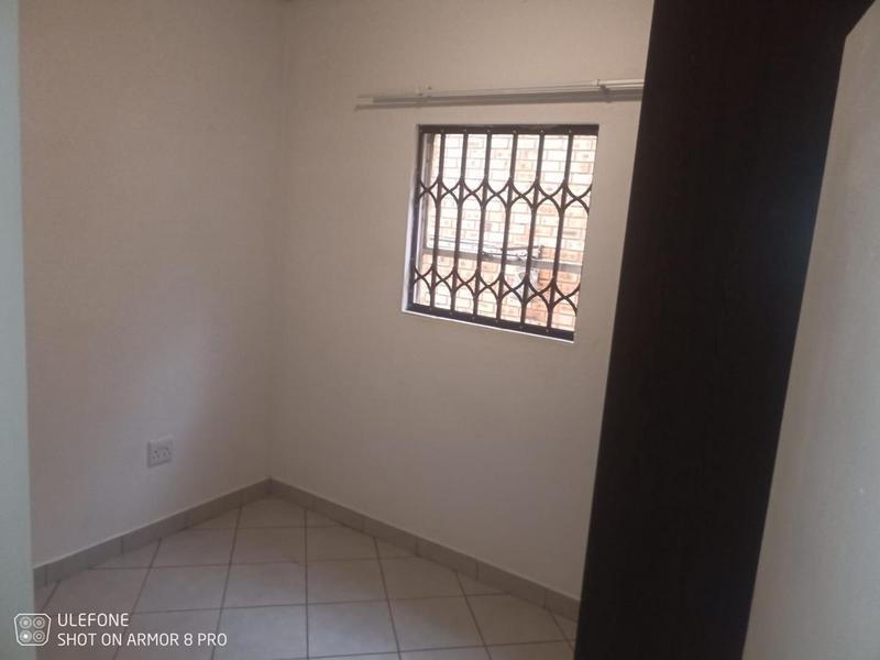 2 Bedroom Property for Sale in Dawn Park Gauteng