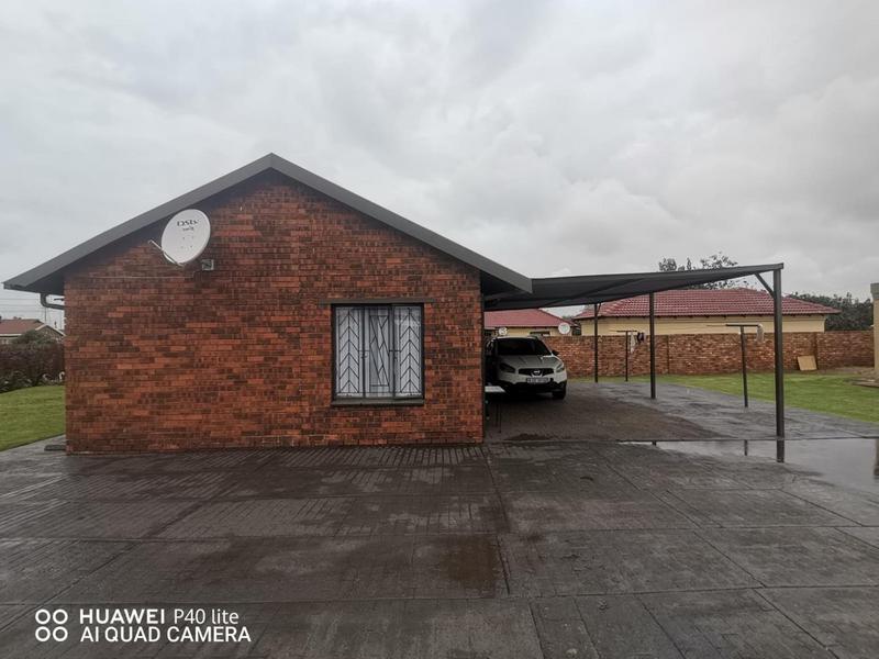 2 Bedroom Property for Sale in Dawn Park Gauteng