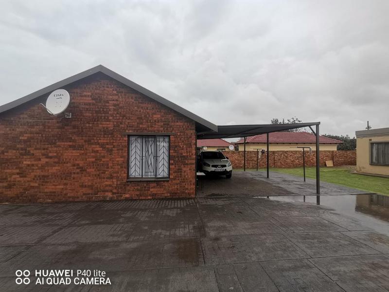 2 Bedroom Property for Sale in Dawn Park Gauteng