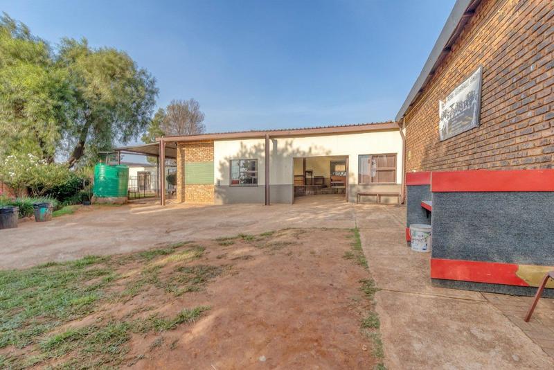 Commercial Property for Sale in Dawn Park Gauteng