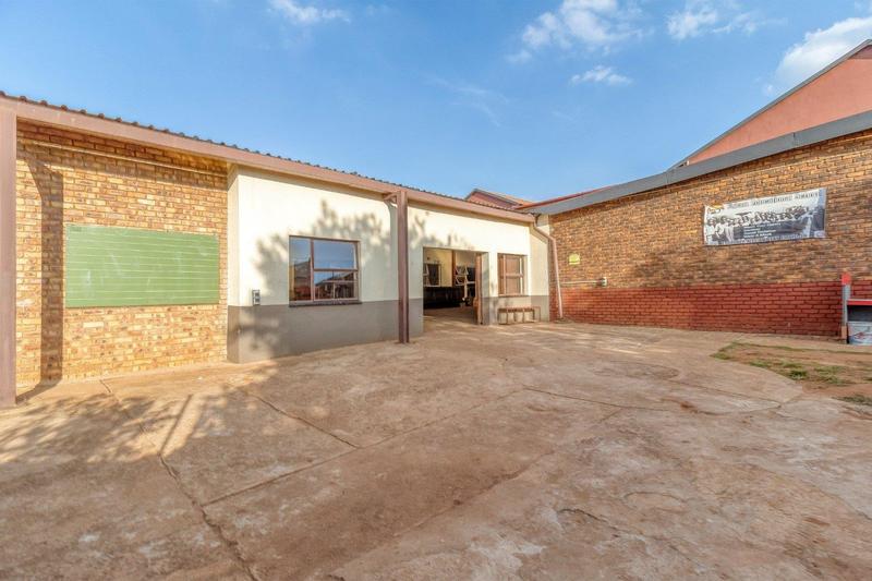 Commercial Property for Sale in Dawn Park Gauteng
