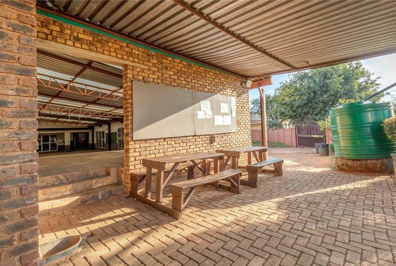 Commercial Property for Sale in Dawn Park Gauteng