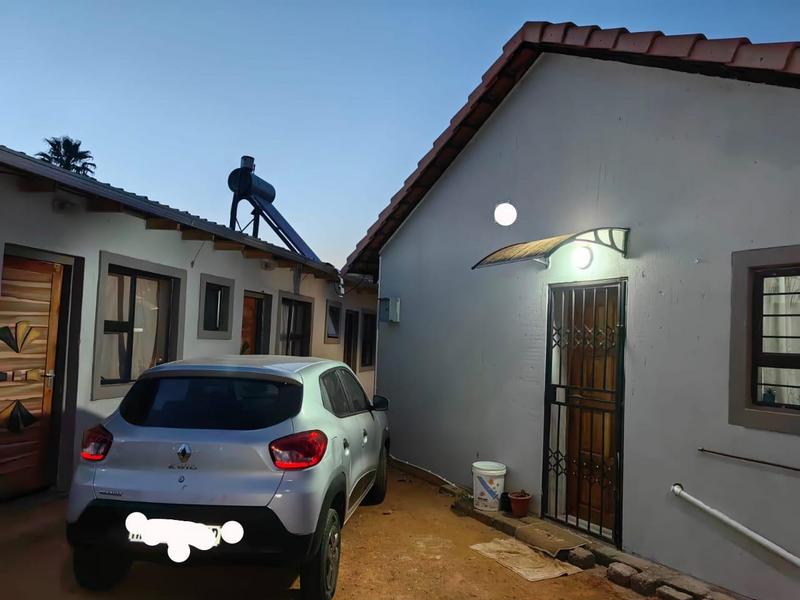 7 Bedroom Property for Sale in Dawn Park Gauteng