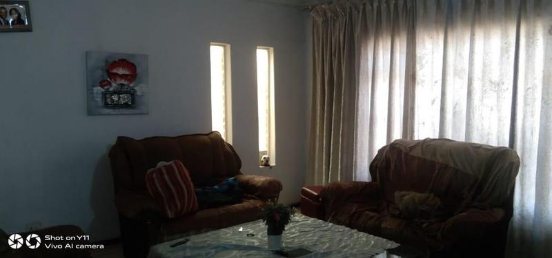 3 Bedroom Property for Sale in Dawn Park Gauteng
