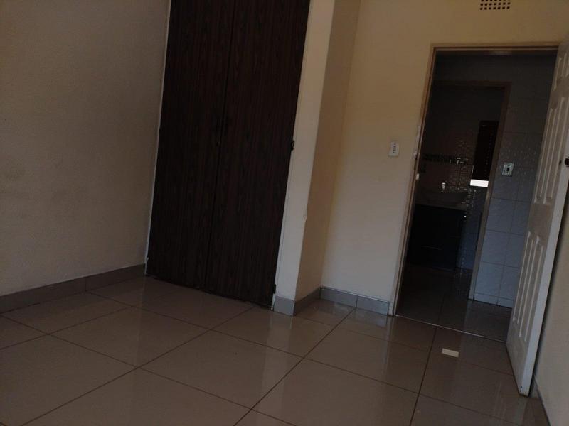 3 Bedroom Property for Sale in Dawn Park Gauteng