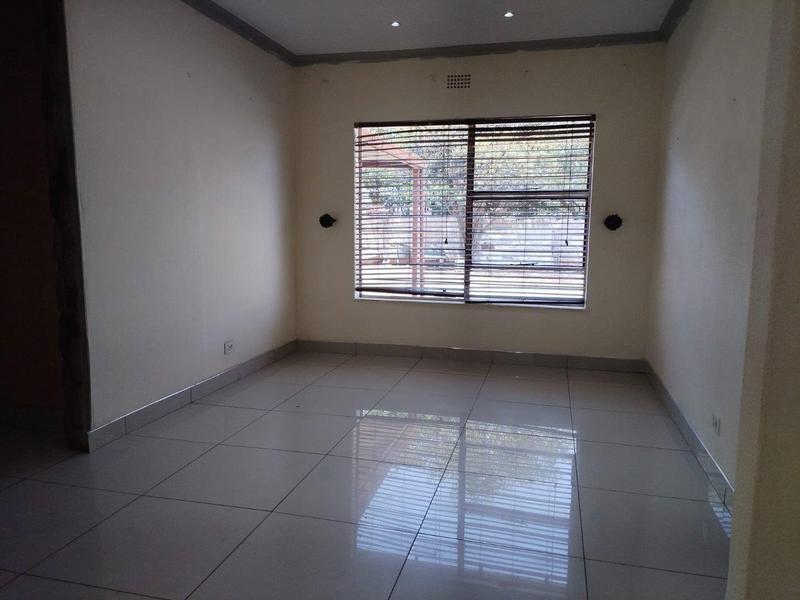 3 Bedroom Property for Sale in Dawn Park Gauteng
