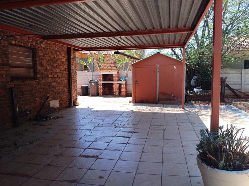 3 Bedroom Property for Sale in Dawn Park Gauteng